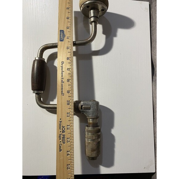 Vintage Bit Brace Hand Drill - Universal Jaws - Ratcheting Woodworking Tool - Picture 11 of 12